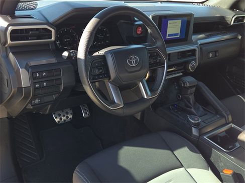 Used 2024 Toyota Tacoma TRD Sport image 18