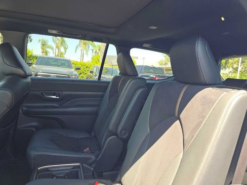 Certified 2024 Toyota Grand Highlander AWD Hybrid image 18