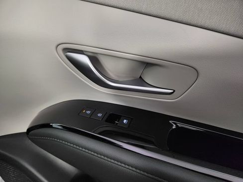 Certified 2024 Hyundai Ioniq 5 SE AWD/4WD image 16
