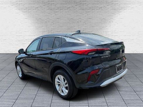 Used 2025 Buick Envista Preferred w/ Convenience I Package FWD image 3