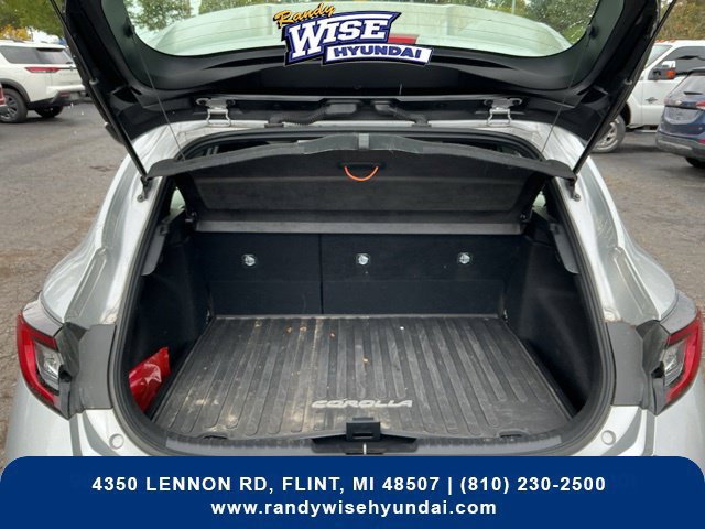 Used 2025 Toyota Corolla SE w/ SE Package FWD image 27