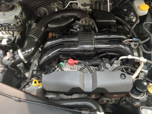 Used 2017 Subaru Crosstrek 2.0i Limited AWD/4WD image 24