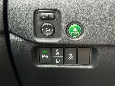 Certified 2020 Honda Pilot Touring image 35