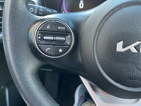 Used 2024 Kia Soul LX w/ Option Group 015 FWD image 28