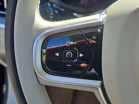 New 2026 Volvo V60 B5 Cross Country Plus w/ Protection Package Premier image 15