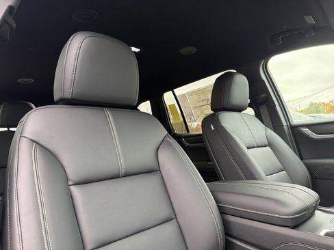 New 2026 GMC Acadia Elevation w/ Elevation Premium Package image 11