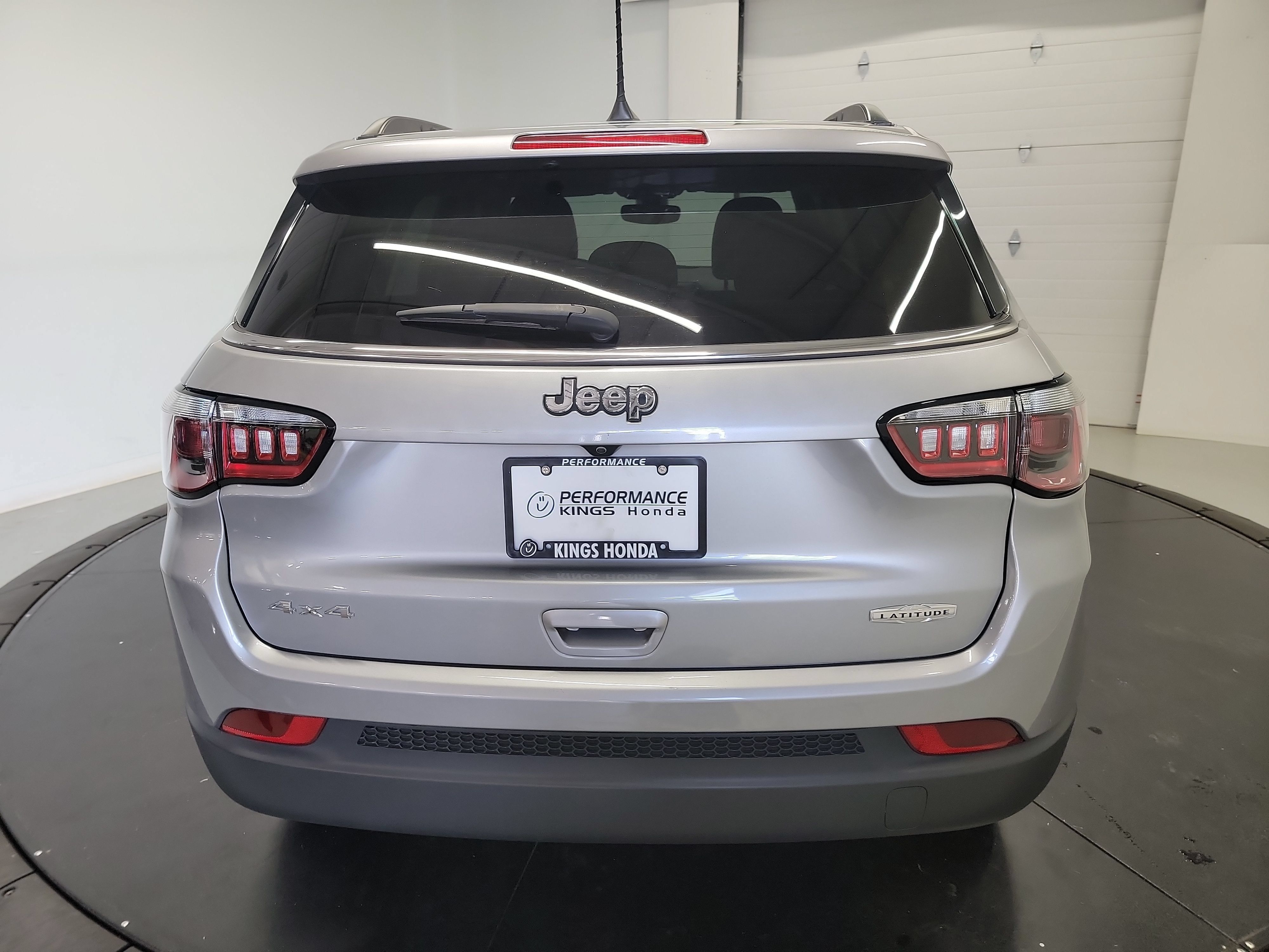 Used 2021 Jeep Compass Latitude w/ Convenience Group AWD/4WD image 8