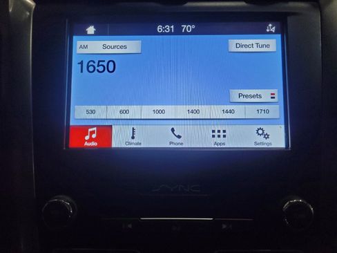 Used 2019 Ford Fusion SE FWD image 25