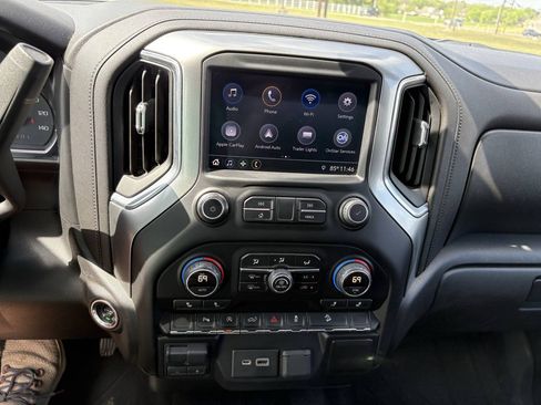 Used 2019 Chevrolet Silverado 1500 RST AWD/4WD image 16