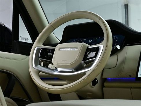 Used 2024 Land Rover Range Rover SE image 20