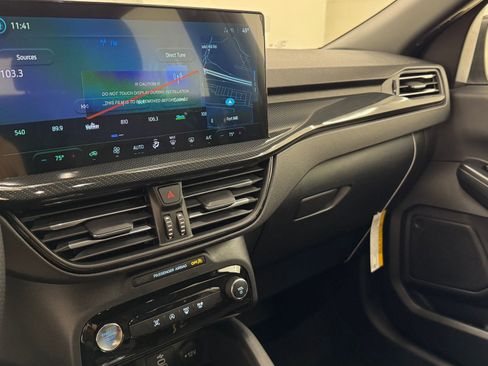 New 2026 Ford Escape ST-Line w/ Tech Pack #1 image 33