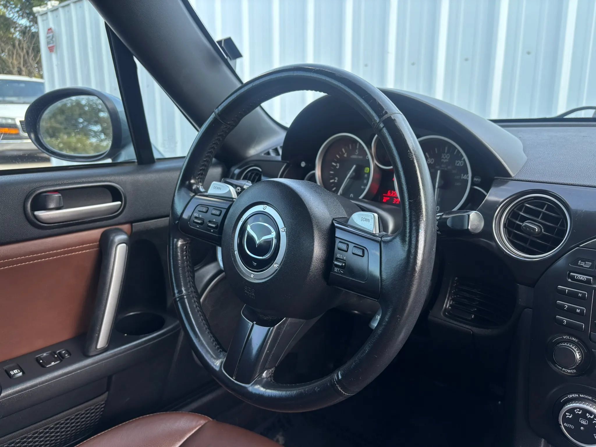 Used 2013 MAZDA MX-5 Miata Grand Touring RWD image 13