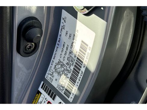 Certified 2021 Toyota Tacoma Limited image 32