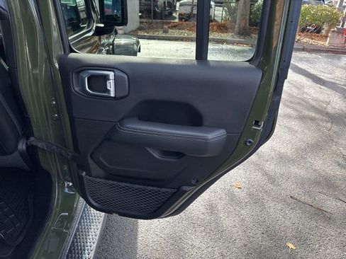 Used 2022 Jeep Wrangler Unlimited Sahara 4xe image 30