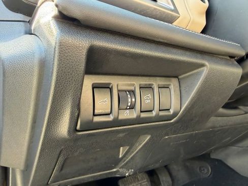 Used 2023 Subaru Outback Limited image 19