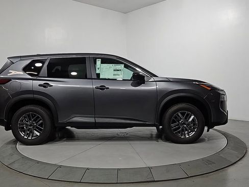 New 2026 Nissan Rogue S image 7