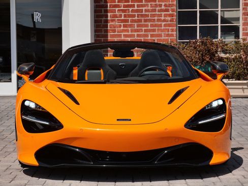 Used 2023 McLaren 720S Performance RWD image 2