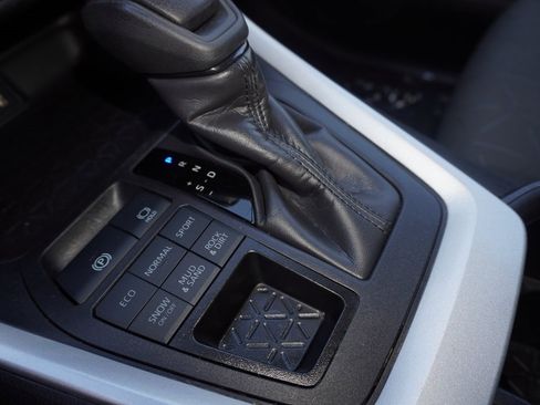 Certified 2024 Toyota RAV4 XLE image 19