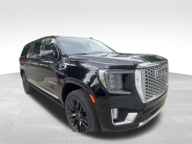 Used 2024 GMC Yukon XL Denali w/ Denali Reserve Package AWD/4WD image 2