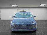 Used 2023 Hyundai Elantra SE image 2