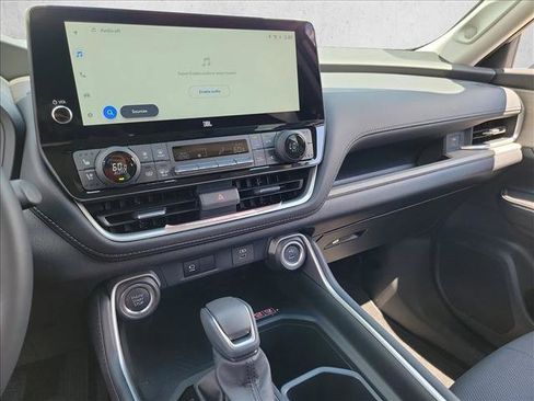 Used 2026 Toyota Grand Highlander FWD image 19