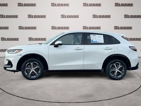 Certified 2024 Honda HR-V EX-L image 2