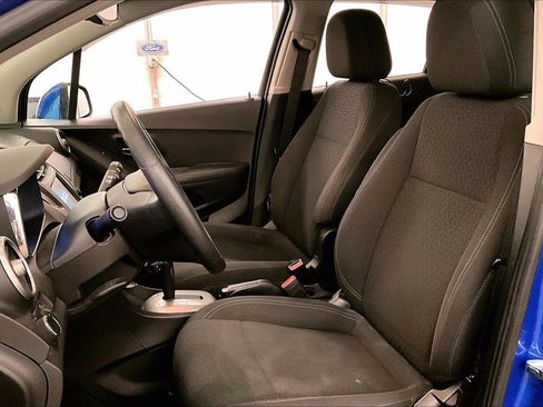 Used 2016 Chevrolet Trax LS image 24