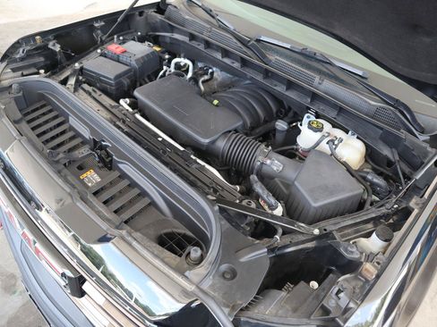 Used 2023 GMC Sierra 1500 AT4X AWD/4WD image 29