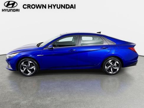 Certified 2023 Hyundai Elantra Limited w/ Cargo Package FWD image 8