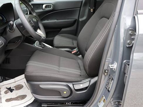Certified 2026 Hyundai Venue SEL FWD image 11