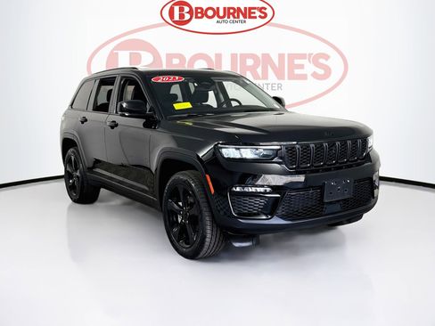 Used 2023 Jeep Grand Cherokee Limited w/ Black Appearance Package image 1