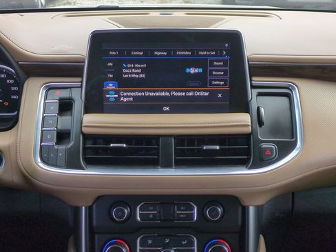 Used 2021 Chevrolet Tahoe Premier AWD/4WD image 18