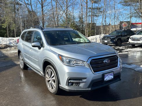 Used 2020 Subaru Ascent Limited w/ Technology Package image 3