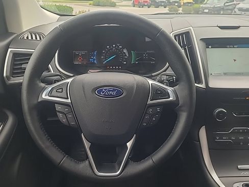 Used 2017 Ford Edge SEL w/ Equipment Group 201A AWD/4WD image 15