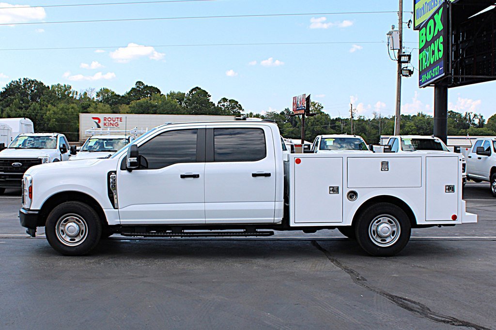Used 2024 Ford F350 XL w/ 360-Degree Camera Package RWD image 6