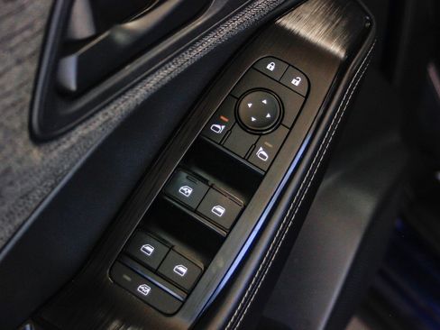 Used 2022 Nissan Rogue S image 25