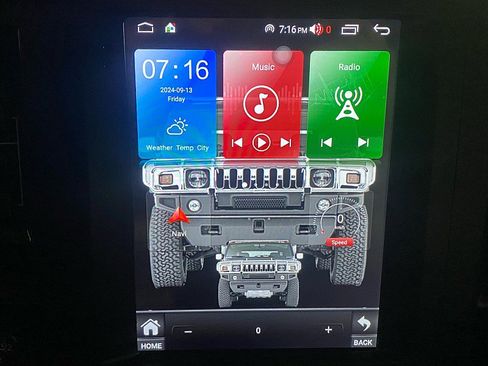 Used 2005 HUMMER H2 w/ Preferred Equipment Group image 21