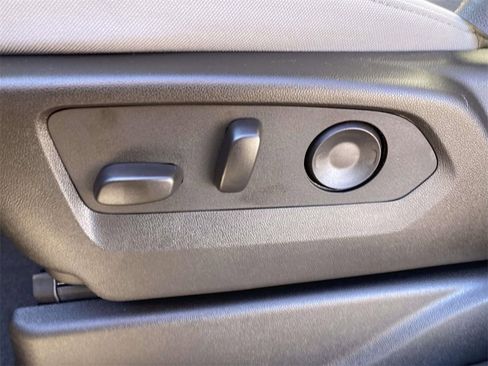 New 2026 Chevrolet Tahoe LS image 18