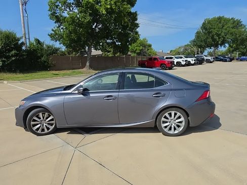 Used 2016 Lexus IS 200t RWD image 5