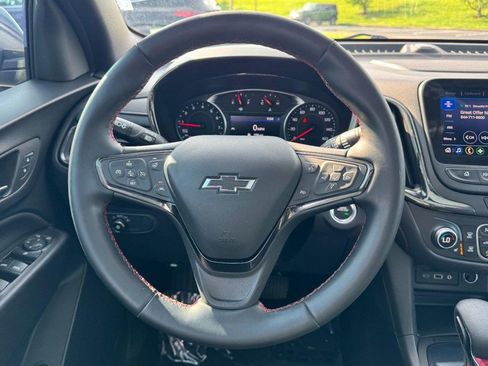 Used 2023 Chevrolet Equinox RS w/ RS Leather Package FWD image 13