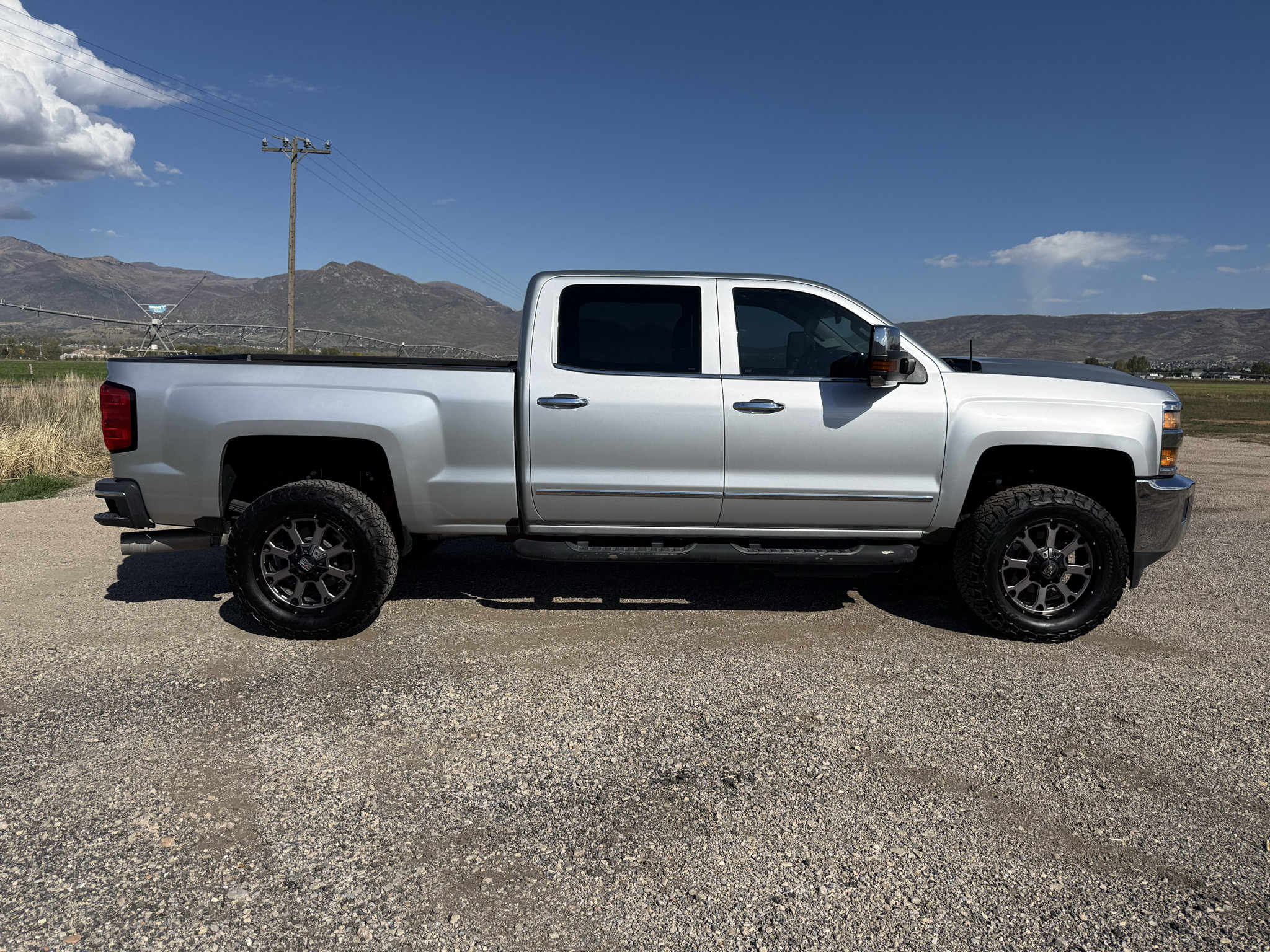 Used 2017 Chevrolet Silverado 2500 LTZ w/ Duramax Plus Package AWD/4WD image 8