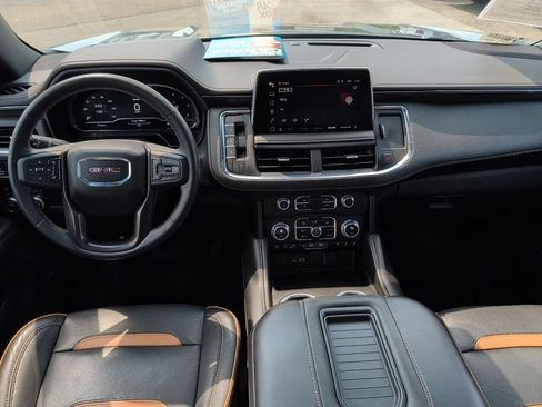 Used 2023 GMC Yukon XL AT4 w/ AT4 Premium Package AWD/4WD image 18