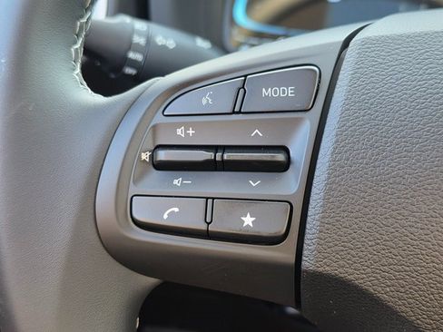 New 2025 Hyundai Venue SEL image 23