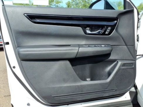 Used 2024 Honda CR-V EX-L image 11