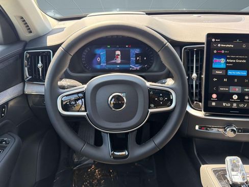 New 2026 Volvo XC90 B6 Ultra w/ Protection Package image 16