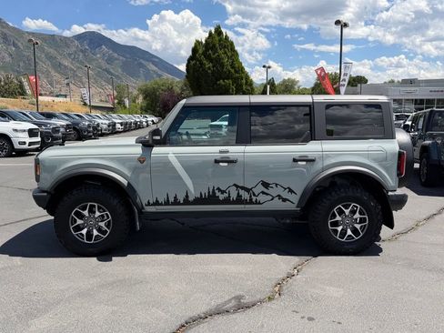 Used 2023 Ford Bronco Badlands AWD/4WD image 9