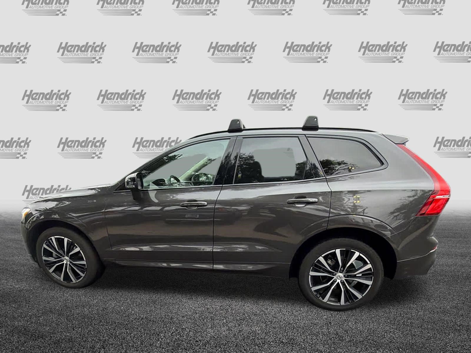 Certified 2025 Volvo XC60 B5 Plus AWD/4WD image 10