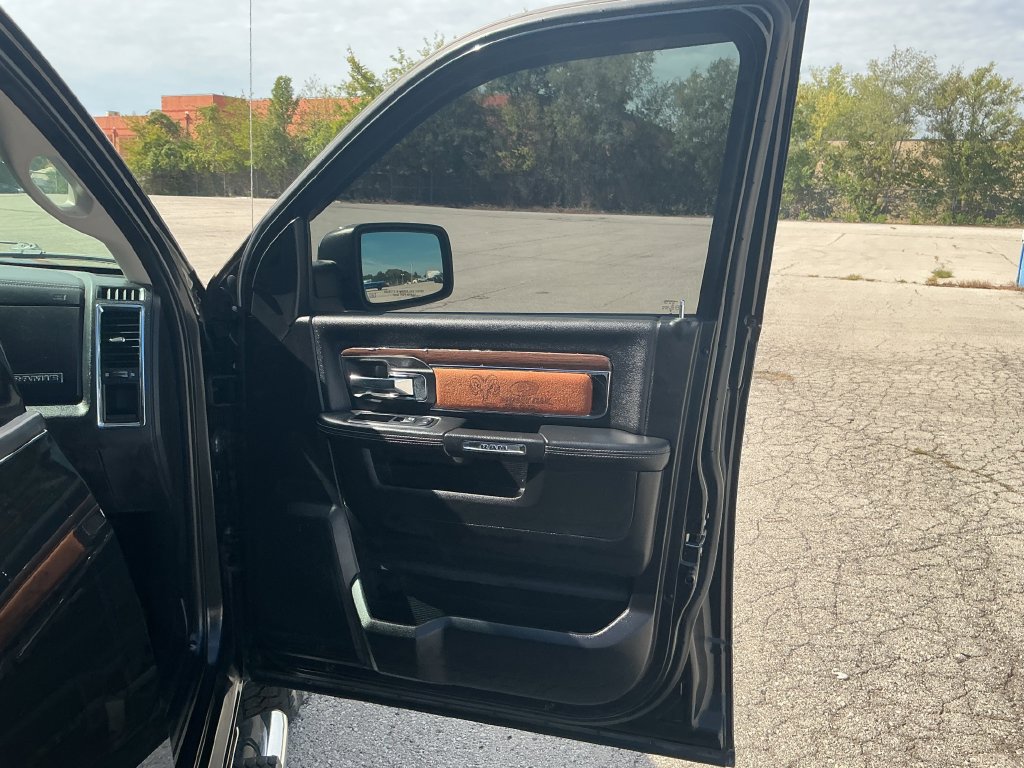 Used 2016 RAM 1500 Laramie AWD/4WD image 24