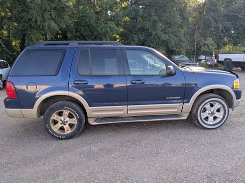 Used 2005 Ford Explorer Eddie Bauer AWD/4WD image 10