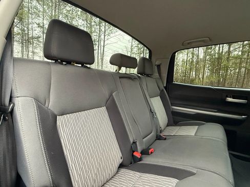 Used 2016 Toyota Tundra SR5 w/ SR5 Upgrade Package image 19